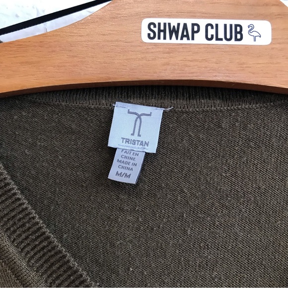 TRISTAN khaki boxy long sleeve V neck sweater - Picture 2 of 3